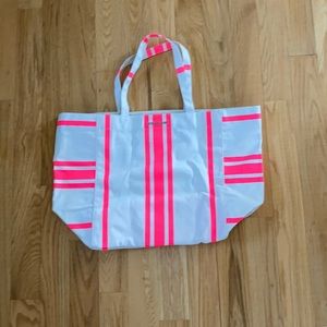 Victoria’s secrets nwt tote bag